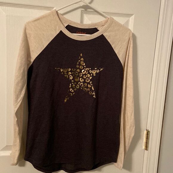 Long sleeve tee​⭐️ - Picture 1 of 3
